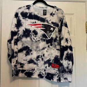 NFL Patriots Red Patch Navy and White Sweatshirt